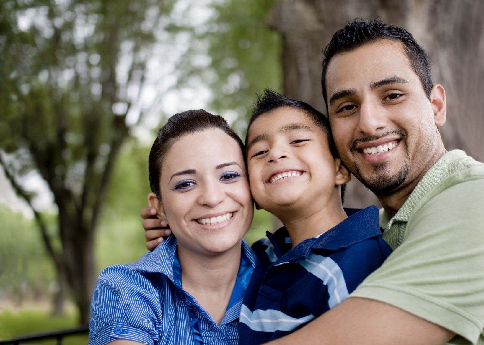 Hispanic-Family-Horizontal-12-19-13.jpg